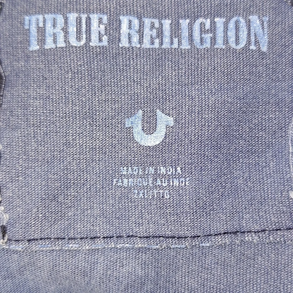 True Religion Blue Ombre tropical curved hem t-shirt in a men's 2XL.